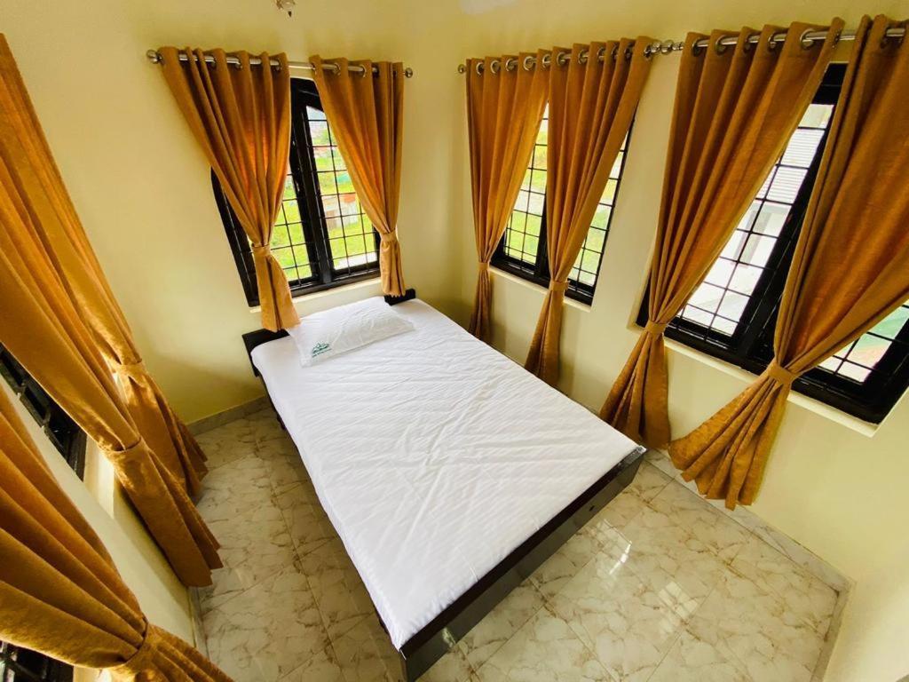 Bed and Breakfast Bob Leisure'S Ooty Exteriér fotografie